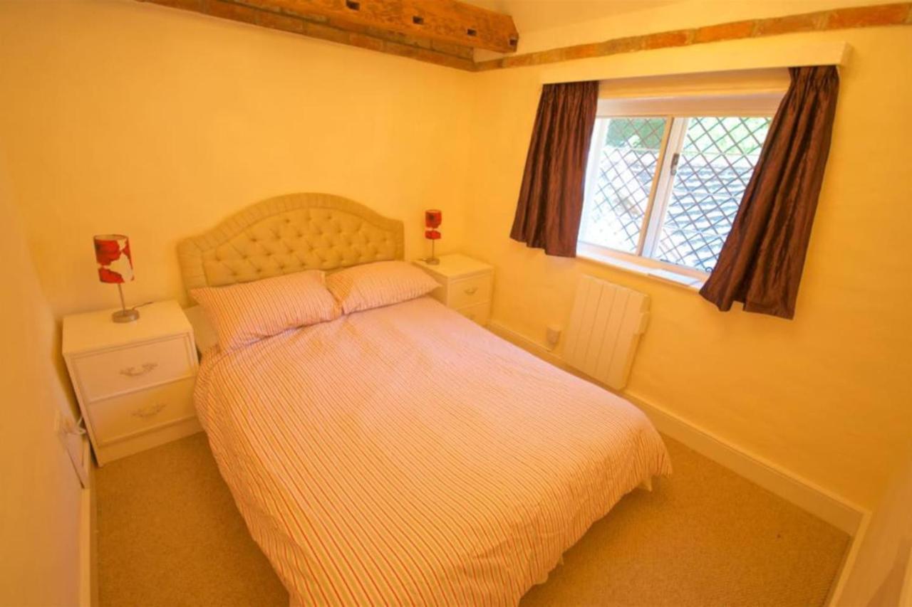 Wish Cottage Ratton Екстер'єр фото