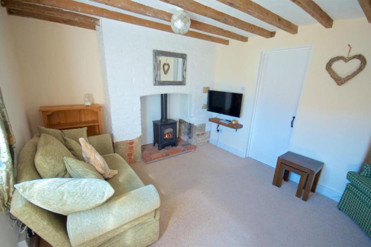 Wish Cottage Ratton Екстер'єр фото