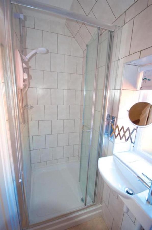 Wish Cottage Ratton Екстер'єр фото