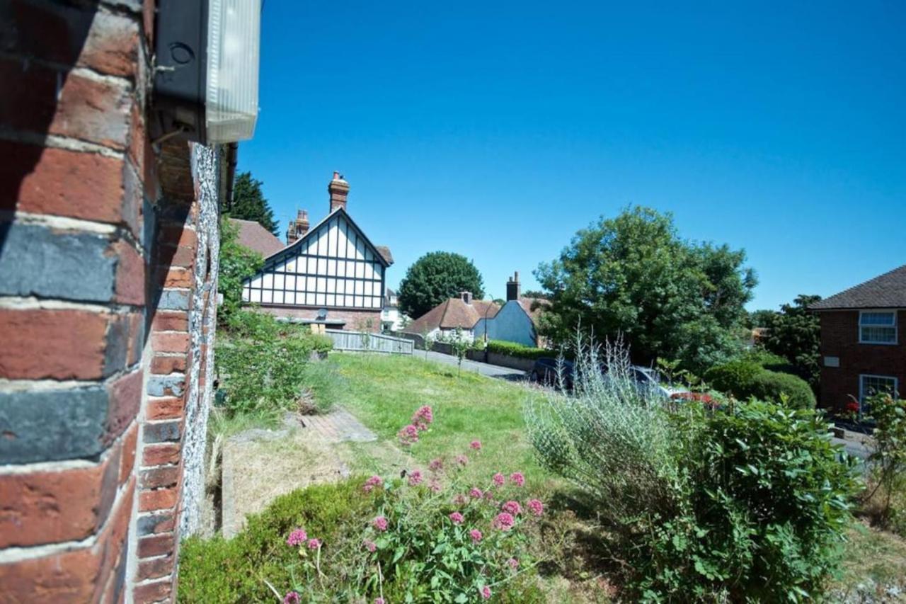 Wish Cottage Ratton Екстер'єр фото